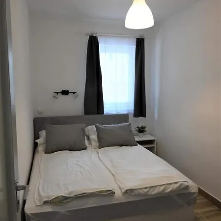 Pretty Place Apartment Zamardi